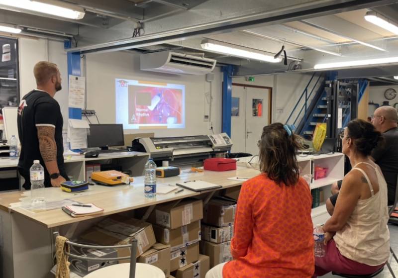 Installation Réussie d'un Défibrillateur chez un Client à La Garde