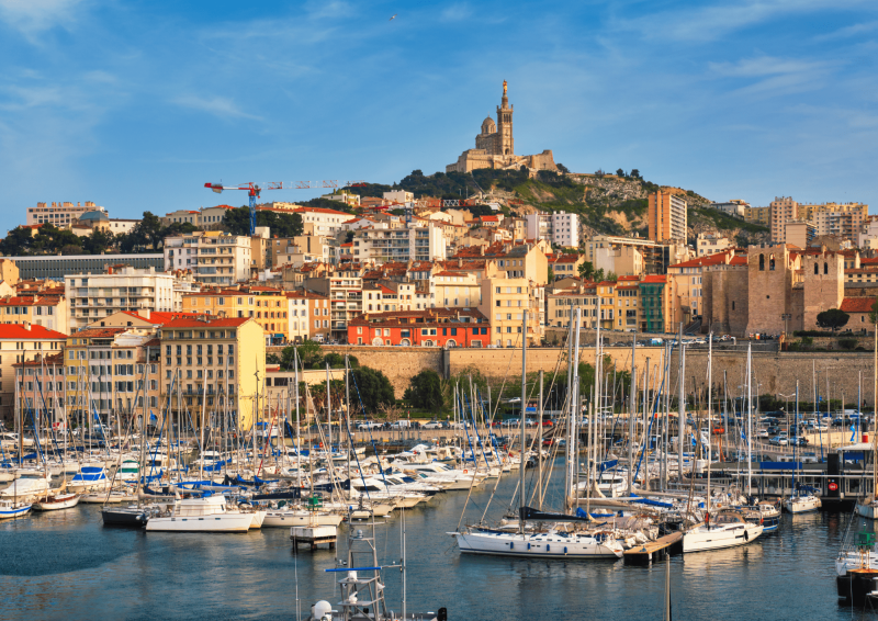 BATEAU EXTINCTEURS PORT HYÈRES PACA TOULON SAIN TROPEZ