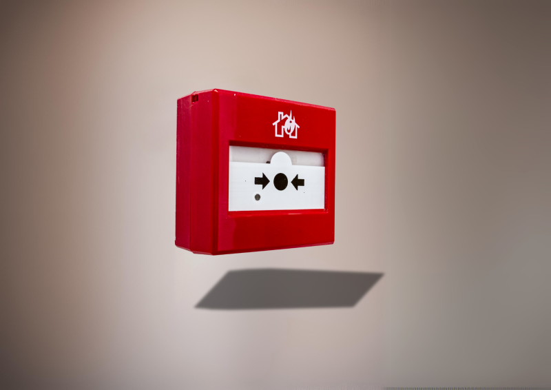 Expertise en installation et maintenance de systèmes de sécurité incendie et alarmes à Hyères et en région PACA